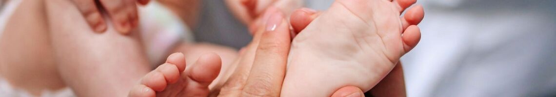 TGW,-Turngemeinde-Wuerzburg,-Babymassage-Kinder-Baby-Sport