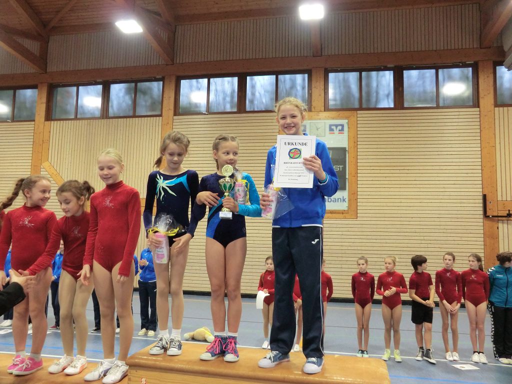 Die Bambini holen den Pokal 2016